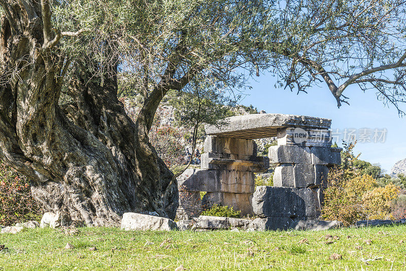 来自Dodurga村的Sidyma古城。Fethiye, Mugla，土耳其。